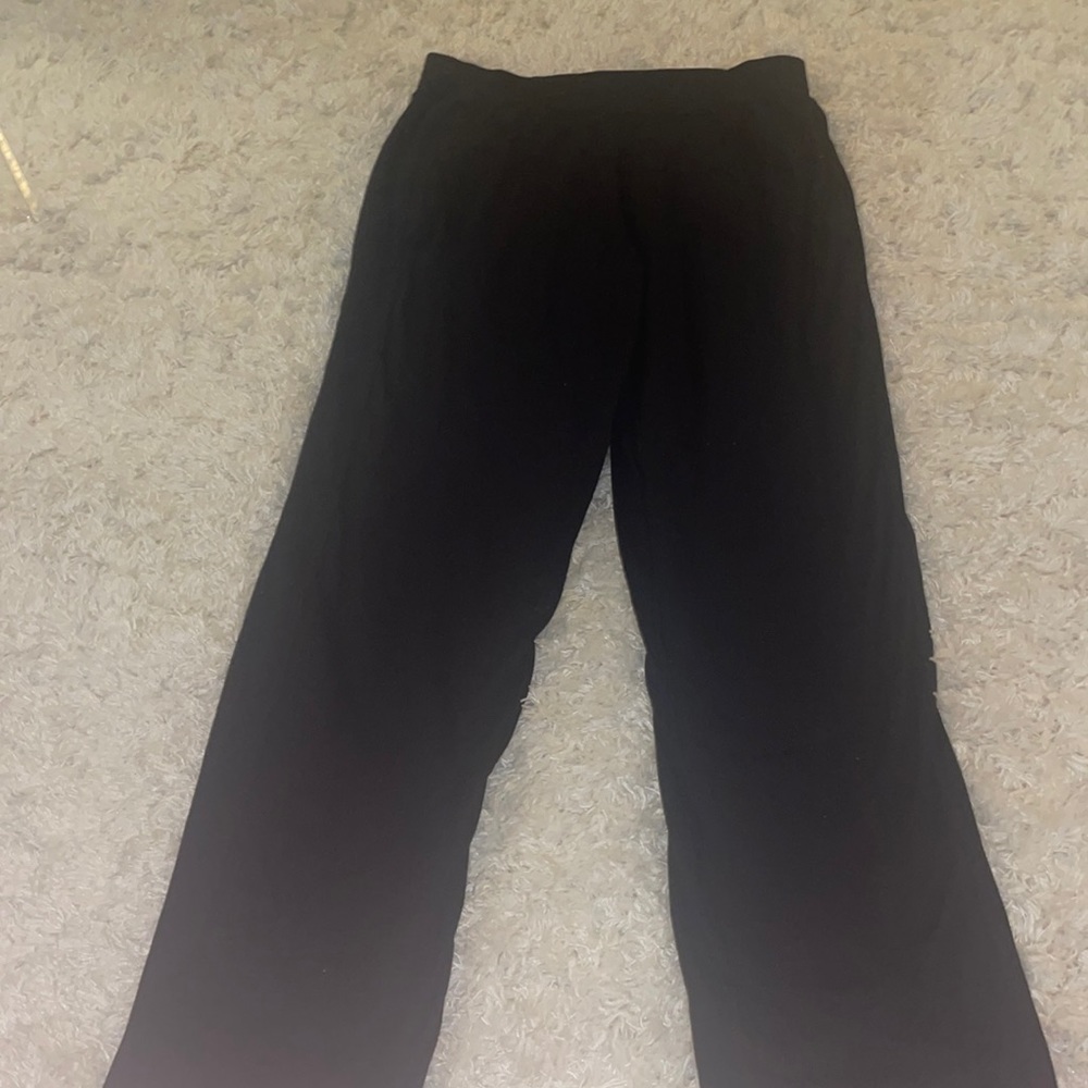 Black lululemon sweatpants